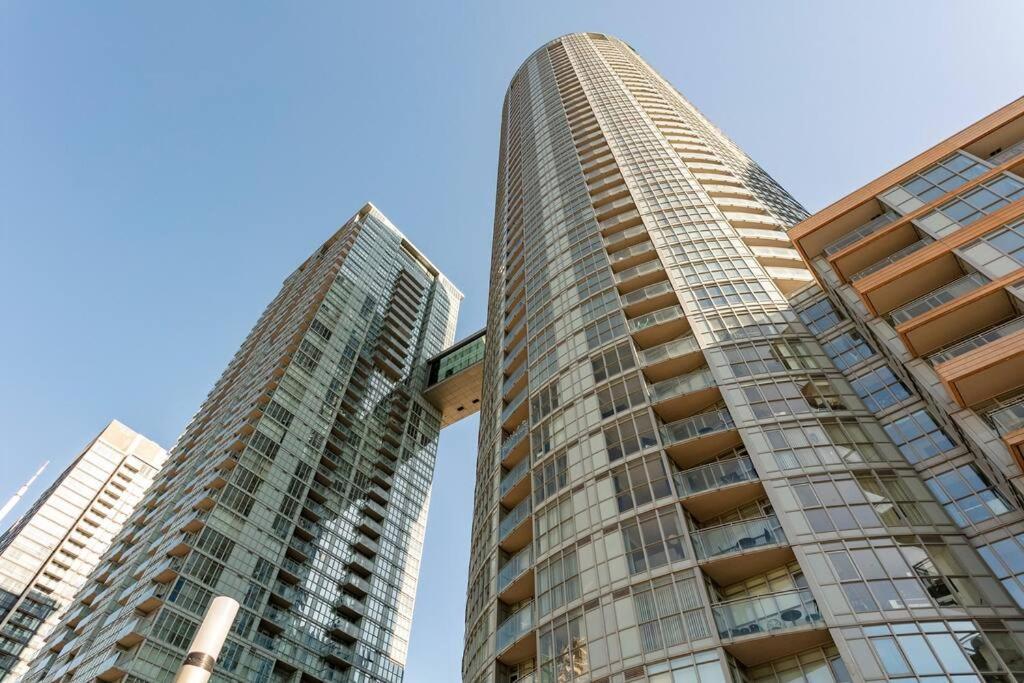 Luxury Downtown Lakeview & City View Condo Toronto Eksteriør bilde